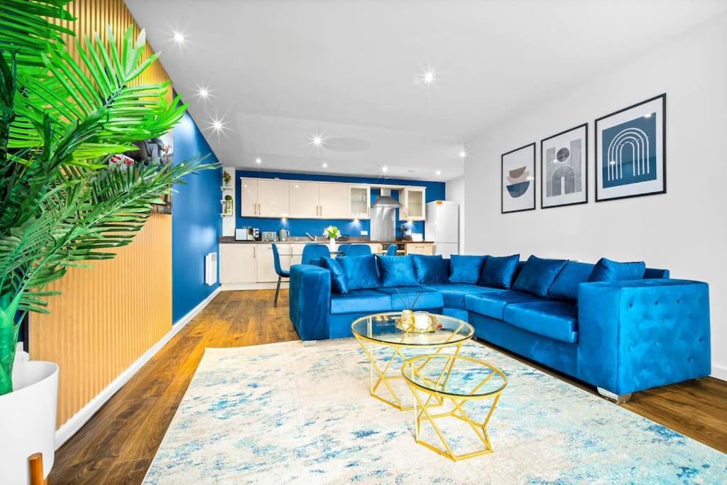 Spacious 2 Bed Apt B'Ham Cc With Parking Sleeps 7 Birmingham Eksteriør bilde